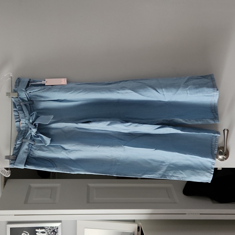 Cropped Pants